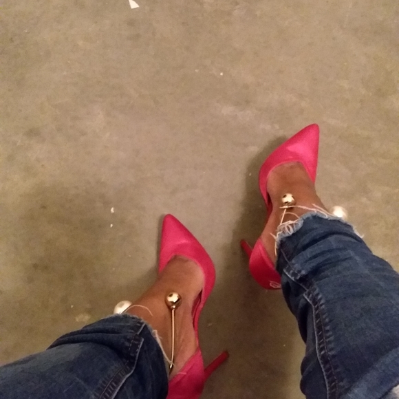 Lemon Drop Heels - Picture 10 of 11